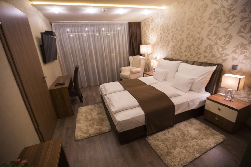 Pole Position Beach Hotel Balatonszarszo Zewnętrze zdjęcie
