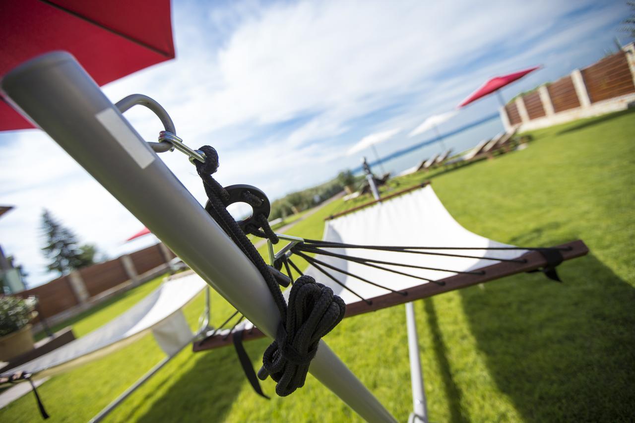 Pole Position Beach Hotel Balatonszarszo Zewnętrze zdjęcie